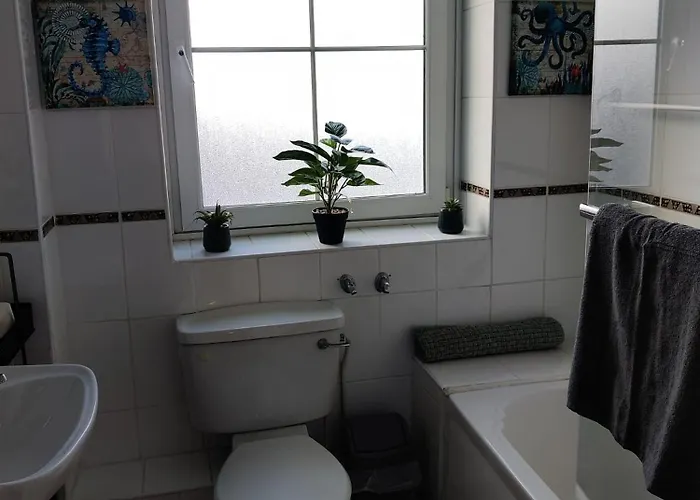 Avondale 아파트 *