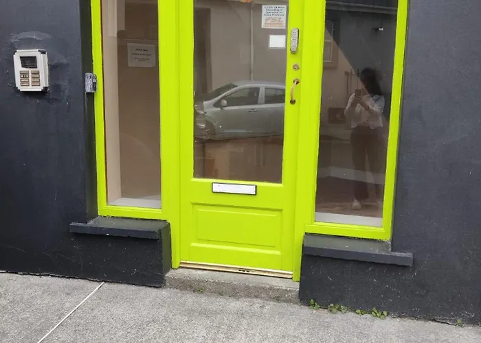 Avondale 아파트 *